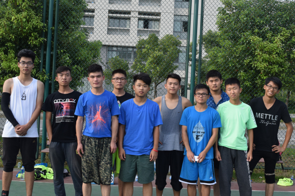 激情四射 谁与争锋——记江南大学药学院迎新生篮球友谊赛圆满落幕