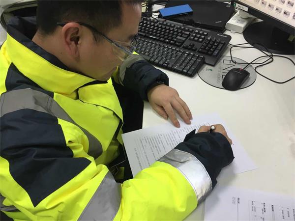 聚百家灯火，聊二胎政策——记悦半一夏小组“二胎政策”寒假社会实践活动