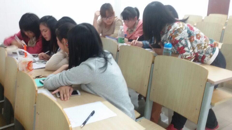 转型指导换形式，室内素拓长知识——药学院骨干训练营第二课圆满结束